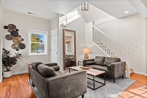 智能电视、电子游戏、乒乓球、书