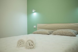 1 bedroom, iron/ironing board, travel crib, WiFi