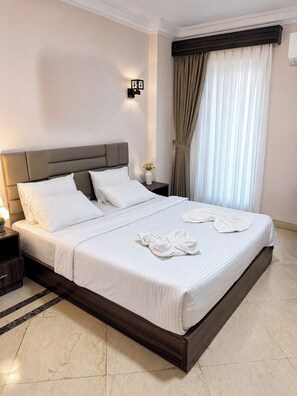 Blackout drapes, soundproofing, iron/ironing board, free WiFi - Sky Hotel Pyramids View INN (Giza)
