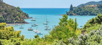 Serenity Hills - Mangonui Holiday Home