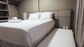 Superior-huoneisto | 2 makuuhuonetta, allergiatestatut vuodevaatteet, työpöytä