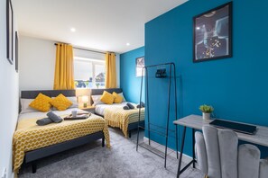 2 bedrooms, iron/ironing board, internet, bed sheets