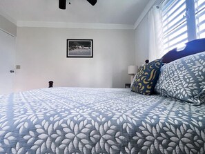 2 makuuhuonetta, silitysrauta/-lauta, ilmainen Wi-Fi, vuodevaatteet