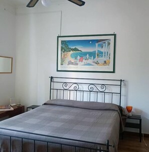 2 makuuhuonetta, silitysrauta/-lauta, Wi-Fi, vuodevaatteet