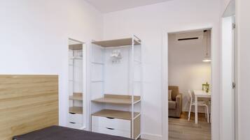 1 dormitorio, tabla de planchar con plancha, wifi gratis y ropa de cama