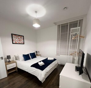 3 chambres, bureau, fer et planche à repasser, Wi-Fi gratuit