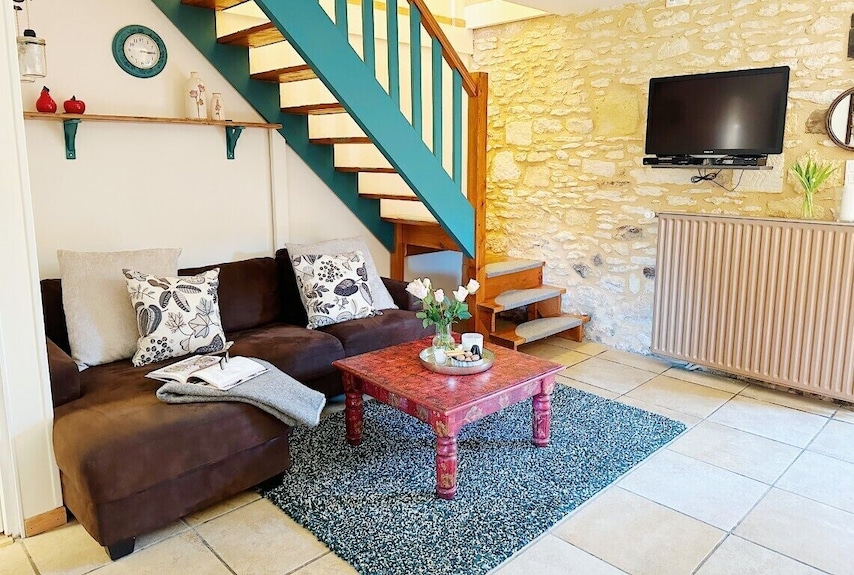 Charming 3-bedroom Cottage In Saint-cyprien With Summer Kitchen - Castels