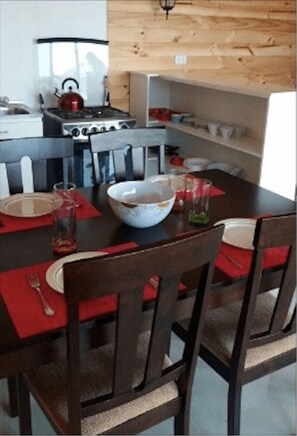 Cabin cơ bản | Khu ăn uống