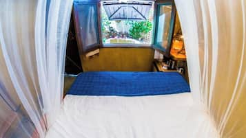1 bedroom, desk, iron/ironing board, WiFi