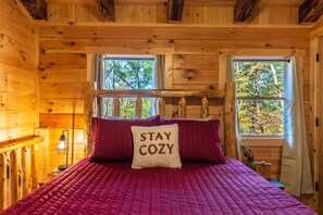 3 bedrooms, free WiFi, bed sheets, wheelchair access