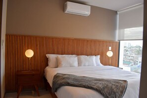 1 slaapkamer, een strijkplank/strijkijzer, wifi, beddengoed