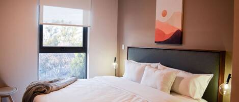 1 habitación, tabla de planchar con plancha, wifi y ropa de cama