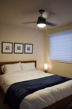 2 bedrooms, iron/ironing board, free WiFi, bed sheets