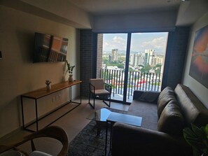 Télévision, table de tennis de table