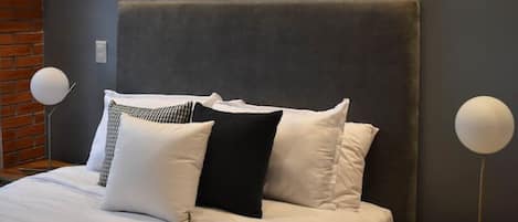 2 Schlafzimmer, Schreibtisch, Bügeleisen/Bügelbrett, WLAN