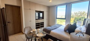 1 bedroom, desk, iron/ironing board, WiFi