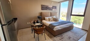 1 soverom, skrivebord, strykejern/-brett og wi-fi