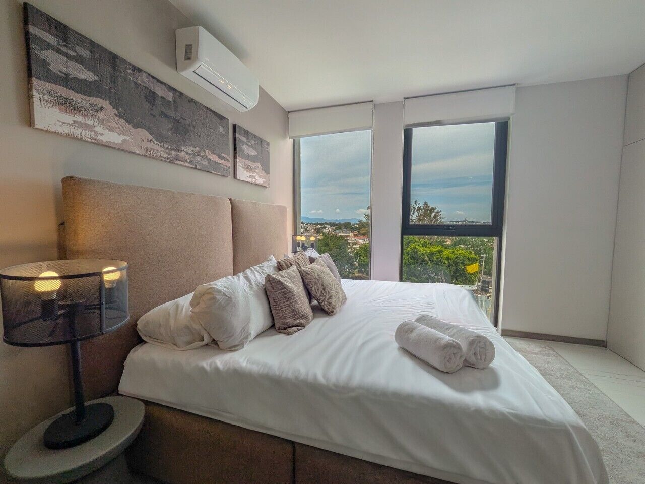 1 bedroom, desk, iron/ironing board, WiFi