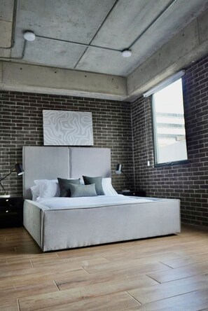 1 多间卧室、熨斗/熨衣板、WiFi、床单