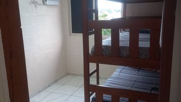 2 makuuhuonetta, ilmainen Wi-Fi, vuodevaatteet