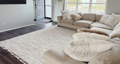 Cozy Escape - Near Green Bay & Door County