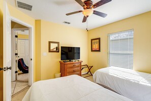 4 室のベッドルーム、アイロン / アイロン台、WiFi、ベッドシーツ