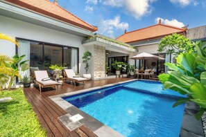 Outdoor pool - Villa Taj Brand New Luxury Pool Villa with Garden. 3 Bedrooms / 3 Bathrooms (Bali)