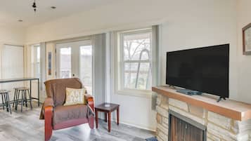 TV, fireplace, DVD player