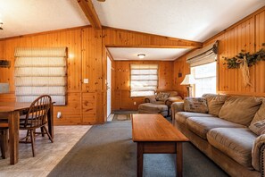 TV - The Fish Cabin at the Riviera Resort in Neillsville, Wisconsin! (Neillsville)