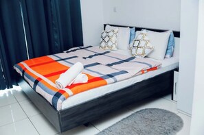 1 habitación, tabla de planchar con plancha y wifi 