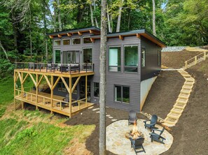 Exterior - Mtn View, 3 Miles to DT AVL, King Bed, Fire Pit (Asheville)