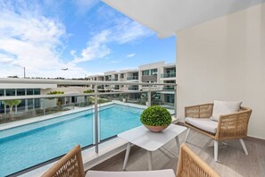 Pool - Poolfront by Isla Verde Beach (Carolina)