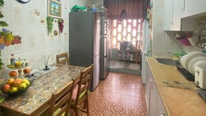 Dormitorio compartido, 2 habitaciones, vistas al jardín | Interior
