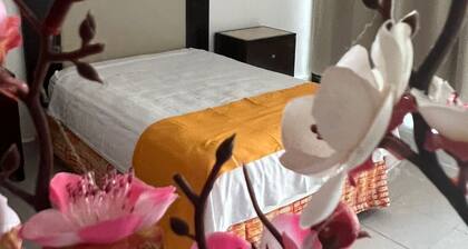 El Cedro 1 Apartments