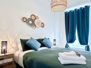 2 bedrooms, iron/ironing board, WiFi, bed sheets