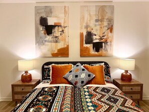 2 habitaciones, tabla de planchar con plancha, wifi y ropa de cama 