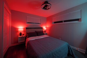 5 chambres, fer et planche à repasser, Wi-Fi, draps fournis