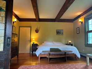 3 soverom, strykejern/-brett, wi-fi og sengetøy