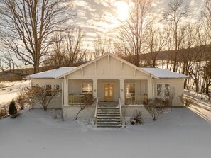 Exterior - Elegant Country Escape – Unique Home with Timeless Charm and Style (Margaretville)