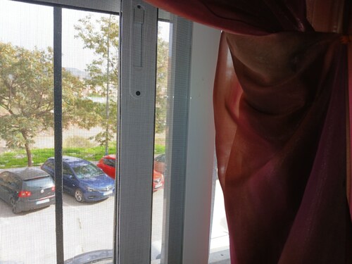 Room in Guest Room - Budget Private Room in Malaga