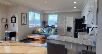 Charming 2-bedroom house in delightful Chelan with WiFi
Helicopter tours, view