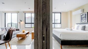 1 habitación, decoración personalizada y muebles diferentes