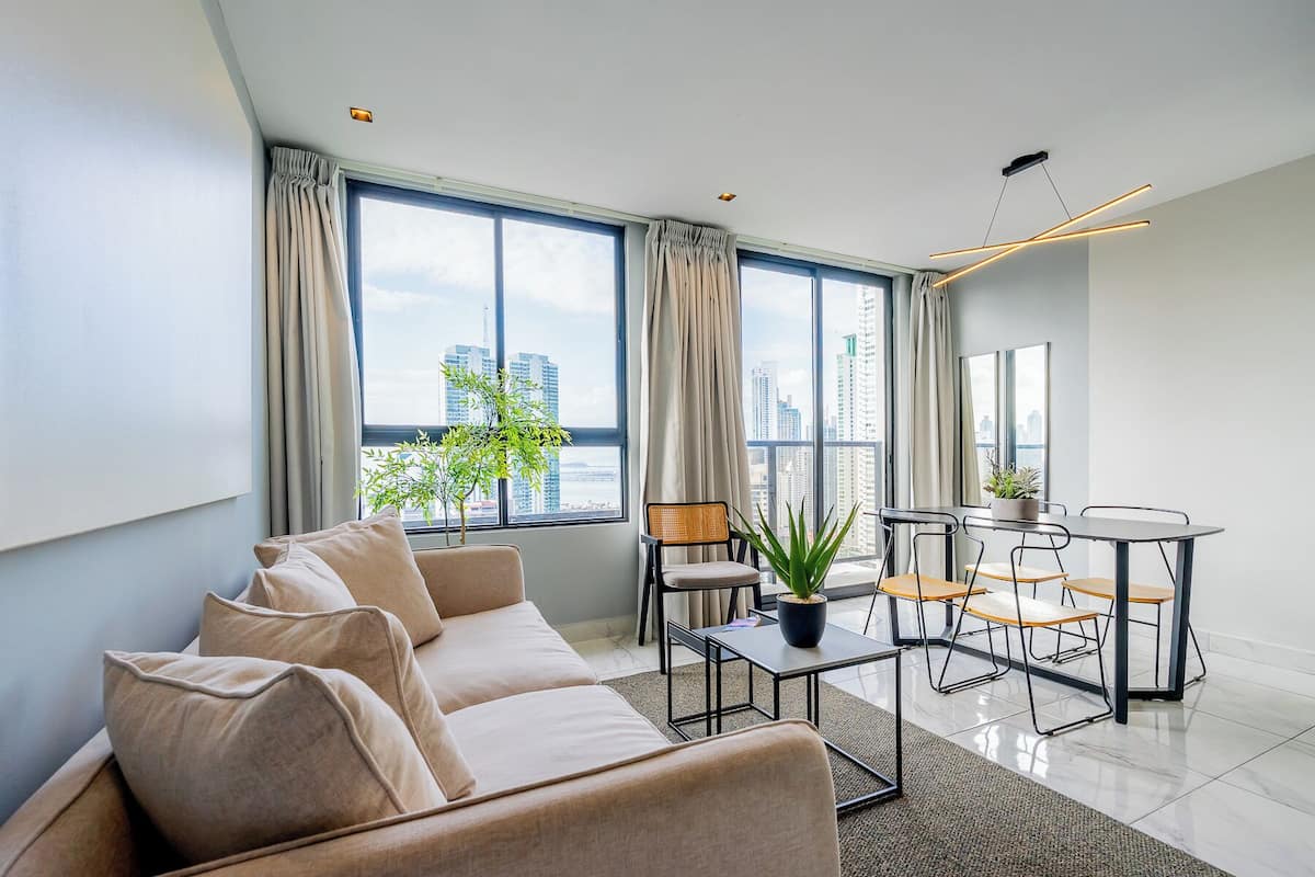 Apartment (24D) | Wohnzimmer | Fußbodenheizung