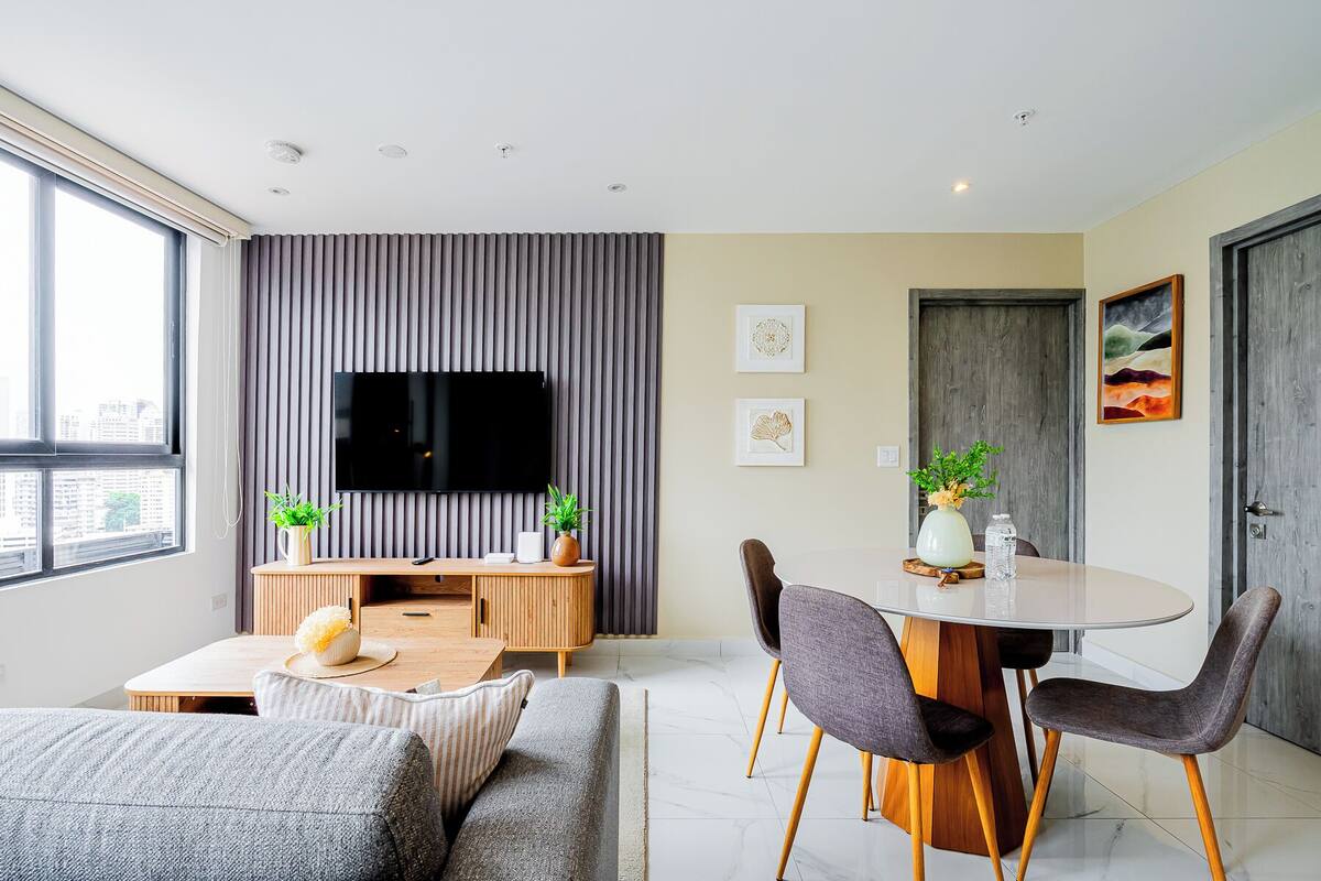 Apartment (13J) | Wohnbereich | Fußbodenheizung