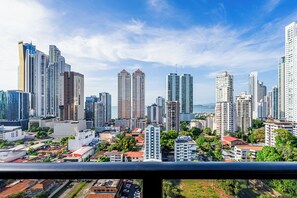 Apartment (17C) | Balcony view