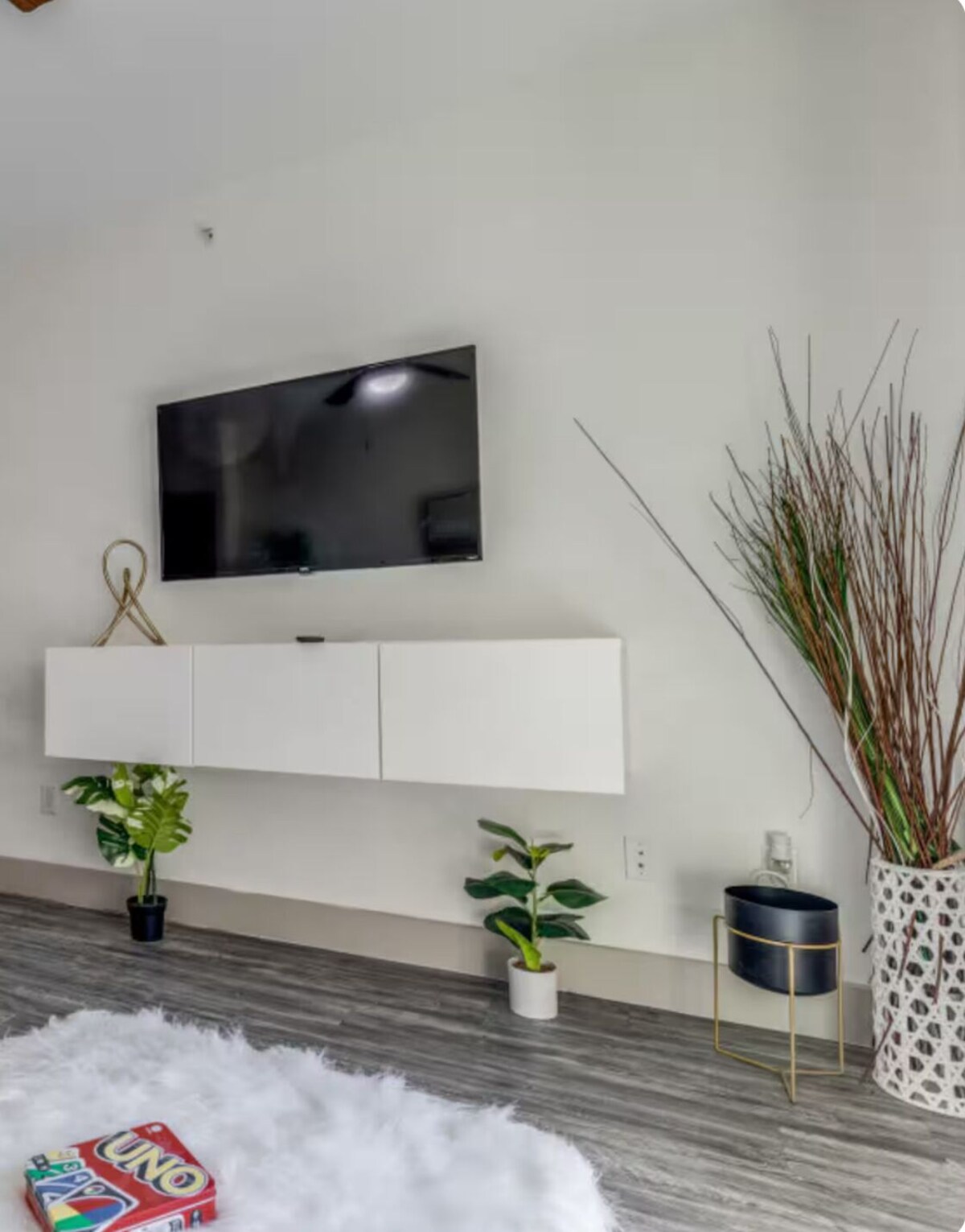 Photo 2 of Chic apartment with WiFi, AC, fitness room, pool elevator in brilliant Houston