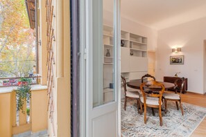 Dining - Contemporary Flat at Trastevere (Roma)