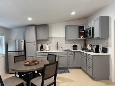 La Casita by Amarelys and lazaro