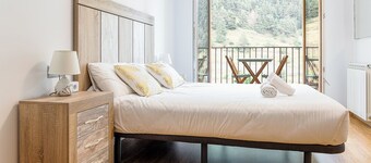 Vue sur la Montagne, Terrasse et Parking Gratuit