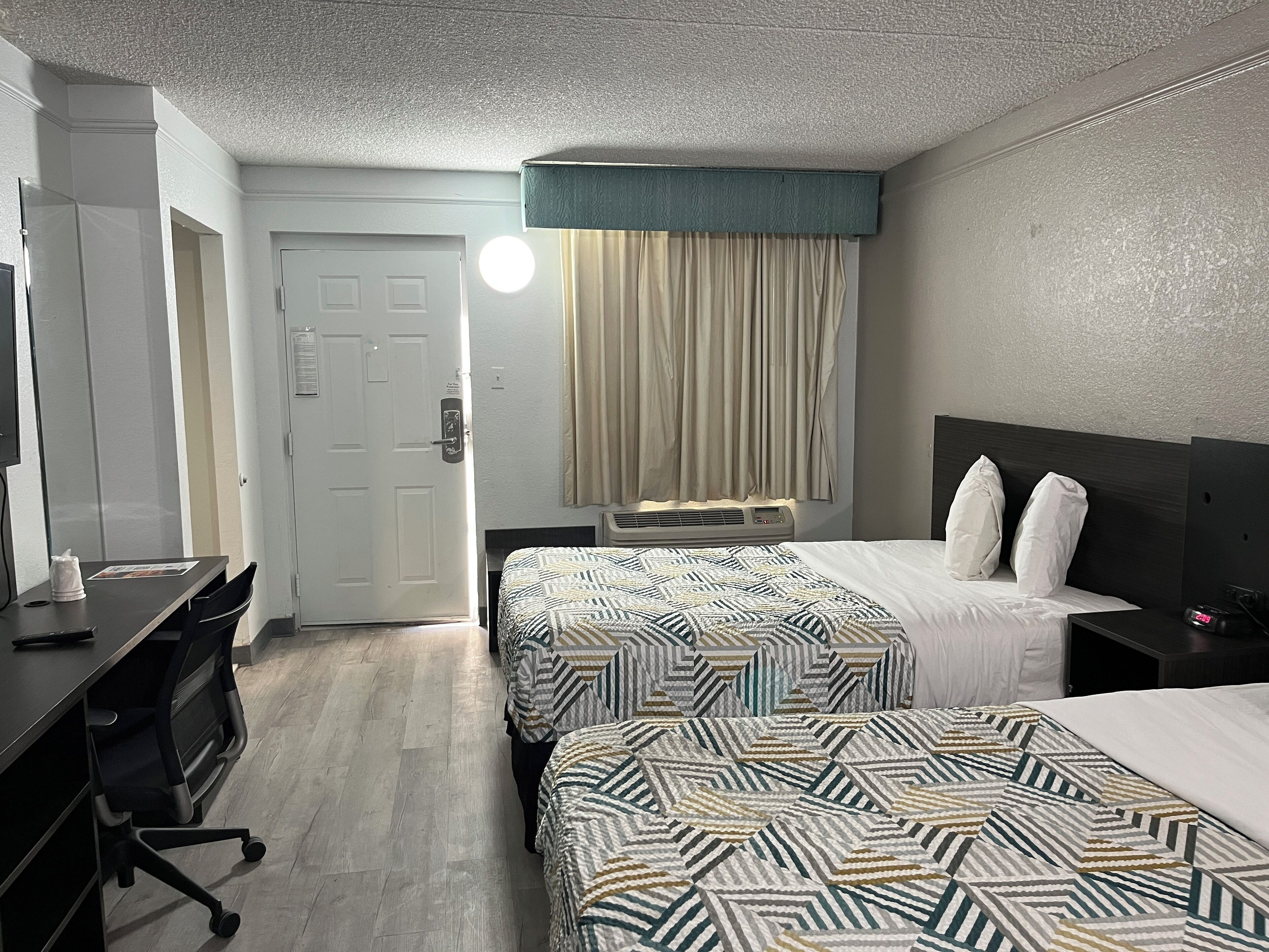 Standard Room, 2 Double Beds, Non Smoking | Desk, laptop workspace, free WiFi, bed sheets